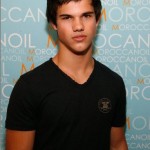 Taylor Lautner signed on for 'Max Steel'