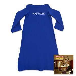 weezer-brand-snuggie