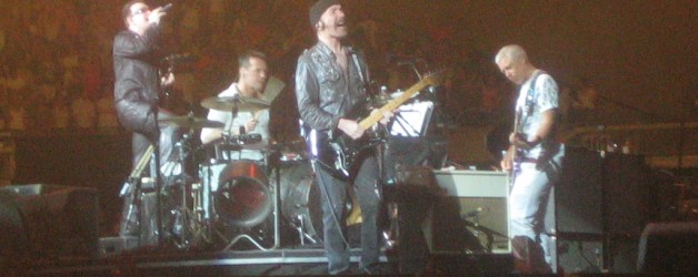 U2 performs in Chicago