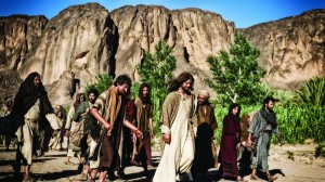 Galilee Riverside; Jesus (DIOGO MORCALDO) tells everyone to love their enemies.