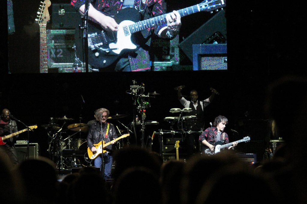 Review: Hall and Oates Concert Brings Audience Close to ‘Tears’ | Review St. Louis