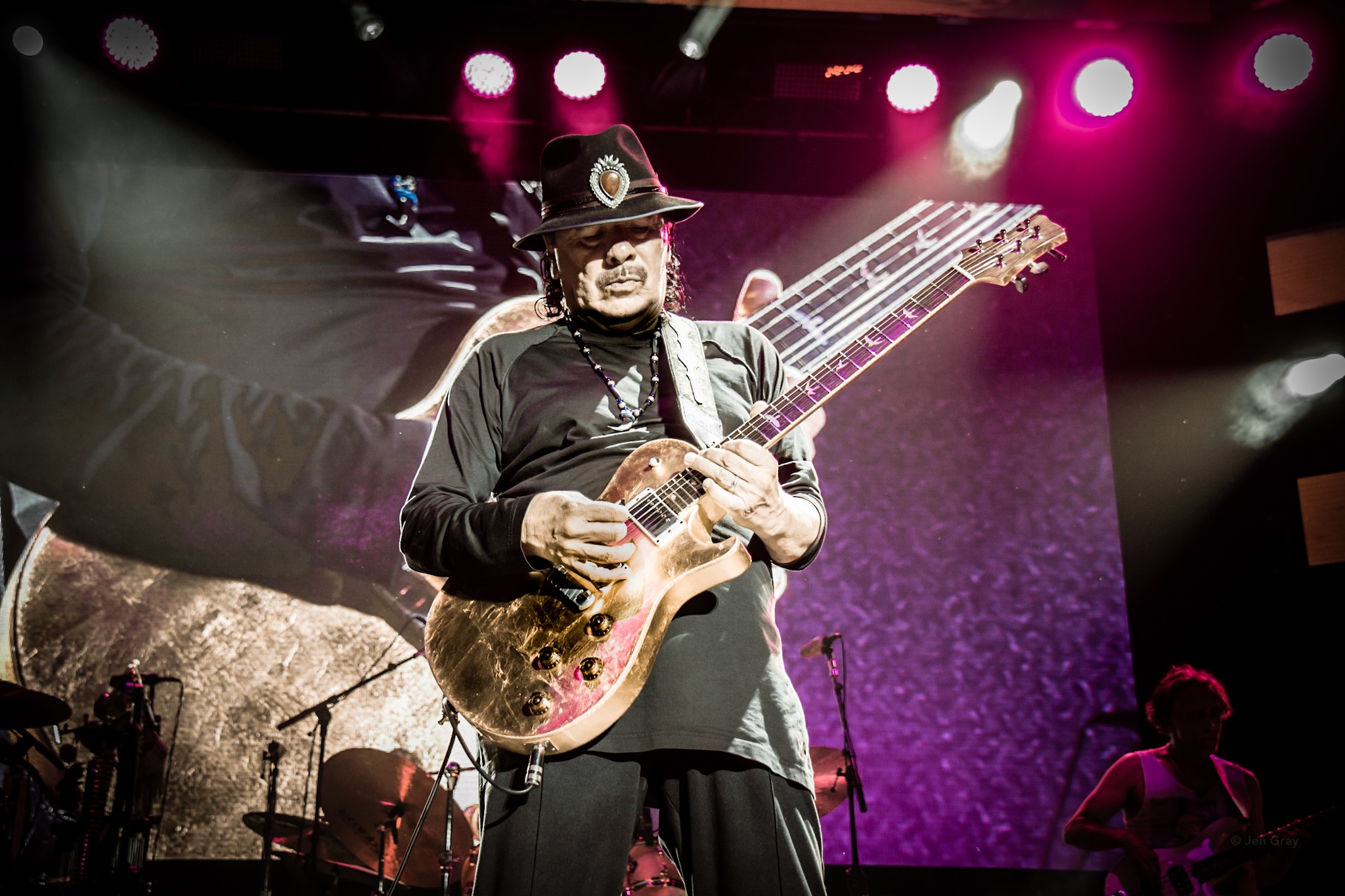 carlos santana concert tour